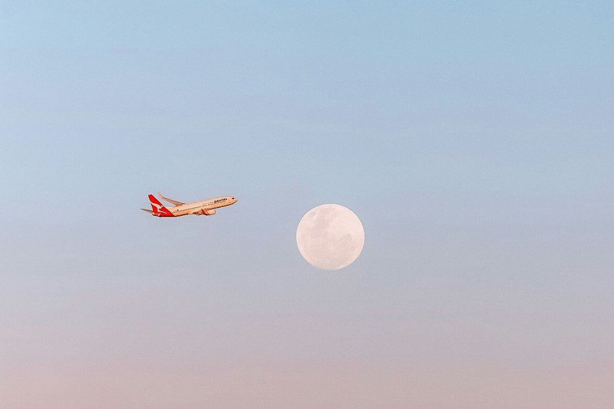 What Is Rawdogging On Flights, And Is It Good For You?